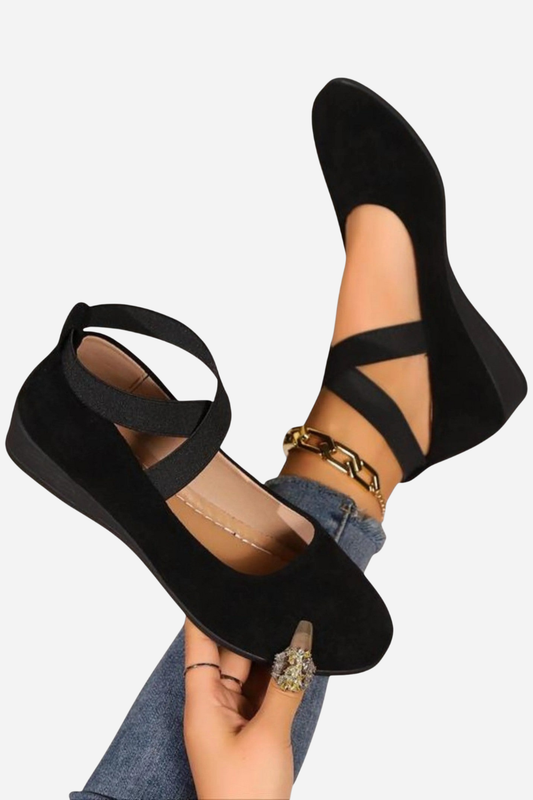 LUCIA SOFT-STEP CASUAL SHOES